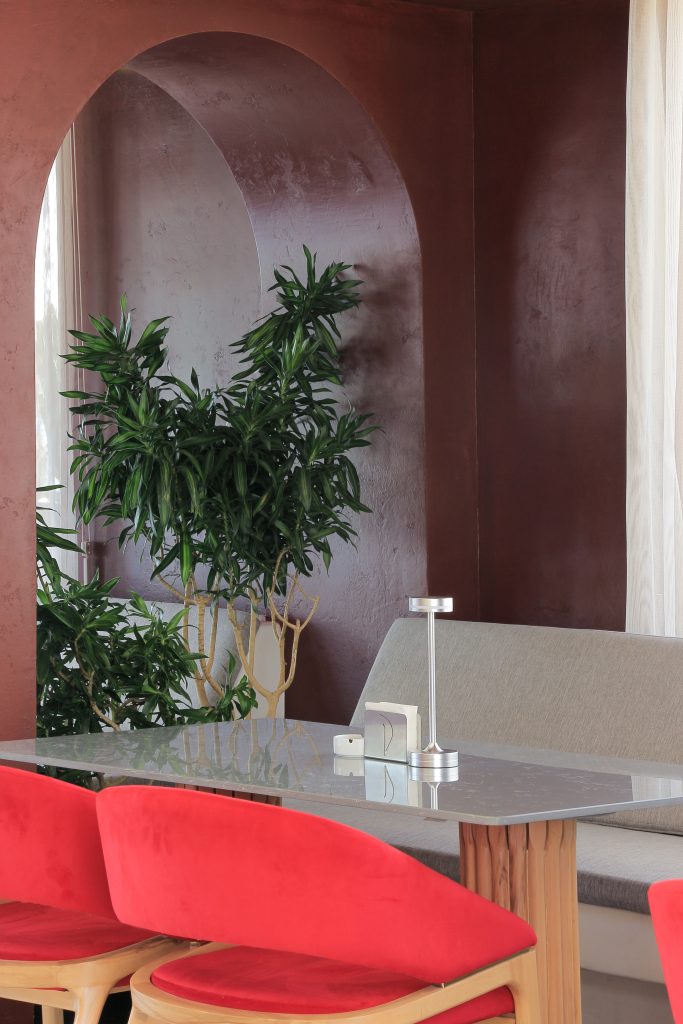 طراحی داخلی و نمای رستوران دلان کیش توسط Shahrad Arc Studio